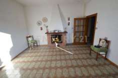 Foto Casa indipendente in vendita a Semproniano