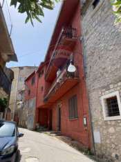 Foto Casa indipendente in vendita a Solopaca