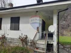 Foto Casa indipendente in vendita a Sparone