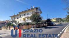 Foto Casa indipendente in vendita a Spoltore - 8 locali 140mq