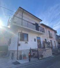 Foto Casa indipendente in vendita a Tagliacozzo