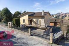Foto Casa indipendente in vendita a Todi