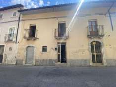 Foto Casa indipendente in vendita a Tornimparte