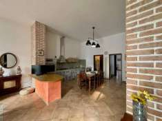 Foto Casa indipendente in vendita a Torre De' Passeri - 6 locali 260mq