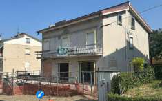 Foto Casa indipendente in vendita a Torre San Patrizio