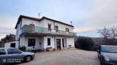Foto Casa indipendente in vendita a Tortoreto - 8 locali 220mq