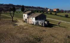 Foto Casa indipendente in vendita a Treia