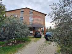 Foto Casa indipendente in vendita a Trevi