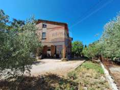 Foto Casa indipendente in vendita a Trevi