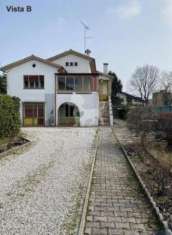 Foto Casa indipendente in vendita a Udine - 402mq