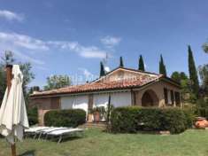 Foto Casa indipendente in vendita a Urbino - 7 locali 210mq