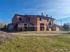 Foto Casa indipendente in vendita a Urbino