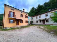 Foto Casa indipendente in vendita a Val Liona - 7 locali 420mq