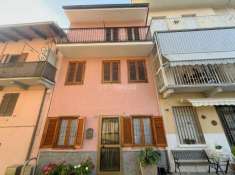 Foto Casa indipendente in vendita a Valdilana