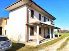 Foto Casa indipendente in Vendita a Valeggio sul Mincio