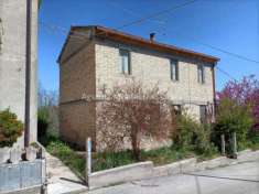 Foto Casa indipendente in vendita a Vallefoglia - 5 locali 162mq