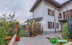 Foto Casa indipendente in vendita a Vellezzo Bellini