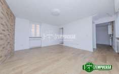 Foto Casa indipendente in vendita a Vellezzo Bellini