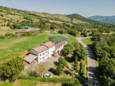 Foto Casa indipendente in vendita a Ventasso