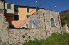 Foto Casa indipendente in vendita a Vezzi Portio - 7 locali 165mq