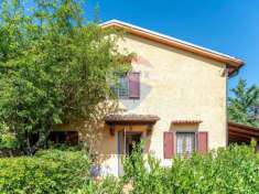 Foto Casa indipendente in vendita a Vicchio