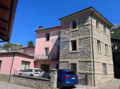 Foto Casa indipendente in vendita a Villa Collemandina - 14 locali 285mq
