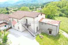 Foto Casa indipendente in vendita a Villa Collemandina