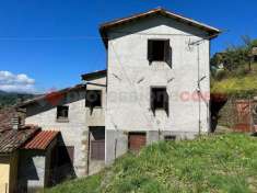 Foto Casa indipendente in vendita a Villa Collemandina