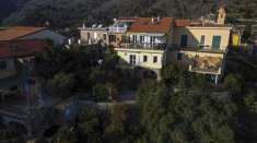 Foto Casa indipendente in vendita a Villa Faraldi