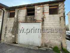 Foto Casa indipendente in vendita a Villafranca Di Verona
