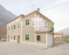 Foto Casa indipendente in vendita a Vittorio Veneto
