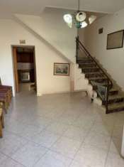 Foto Casa indipendente su 3 livelli, centro citt .