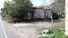 Foto Casa rurale con terreno agricolo in C.da Bosco Rotondo a Vittoria