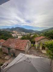 Foto CASA SEMI INDIPENDENTE di 4 vani e di 76 mq (GENOVA - Molassana) rif. Molassana semindipendente