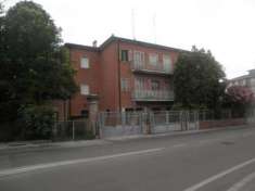Foto Casa Semindipendente 11 locali - Rif. D.9