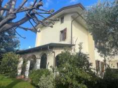 Foto Casa semindipendente in vendita a Cervaiolo - Montignoso 220 mq  Rif: 1236377