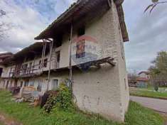 Foto Casa Semindipendente in vendita a Feltre, Celarda