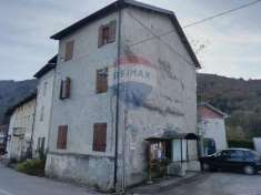Foto Casa Semindipendente in vendita a Feltre, Celarda