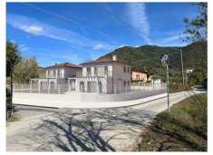 Foto Casa semindipendente in vendita a Isola - Luni 110 mq  Rif: 1270539