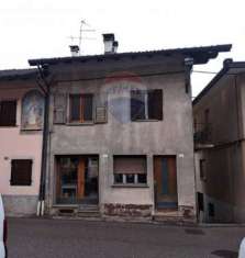 Foto Casa Semindipendente in vendita a Lamon, Centro
