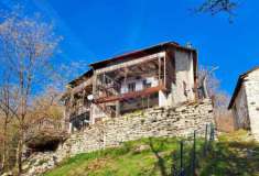 Foto Casa Semindipendente in vendita a Lamon, Costa