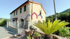 Foto Casa semindipendente in vendita a Mastiano - Lucca 190 mq  Rif: 1317173