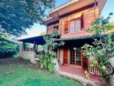 Foto Casa semindipendente in vendita a Montignoso 370 mq  Rif: 1199696