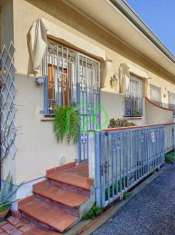 Foto Casa semindipendente in vendita a Torre Del Lago Puccini - Viareggio 85 mq  Rif: 1237107
