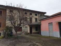 Foto CASA SEMINDIPENDENTE PIU' LOCALE ADIBITO A LABORATORIO