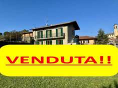Foto Casa singola con 2 appartamenti