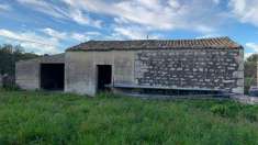 Foto Casa singola in Vendita, 2 Locali, 140 mq (Frigintini)
