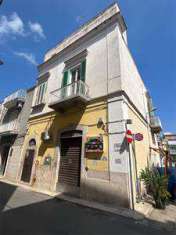 Foto Casa singola in Vendita, 4 Locali, 140 mq, Canosa di Puglia
