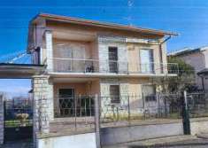 Foto Casa singola in Vendita, 5,5 Locali, 369 mq, Castenedolo