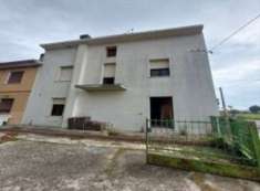 Foto Casa singola in Vendita, 5 Locali, 117 mq, Frassinelle Polesine